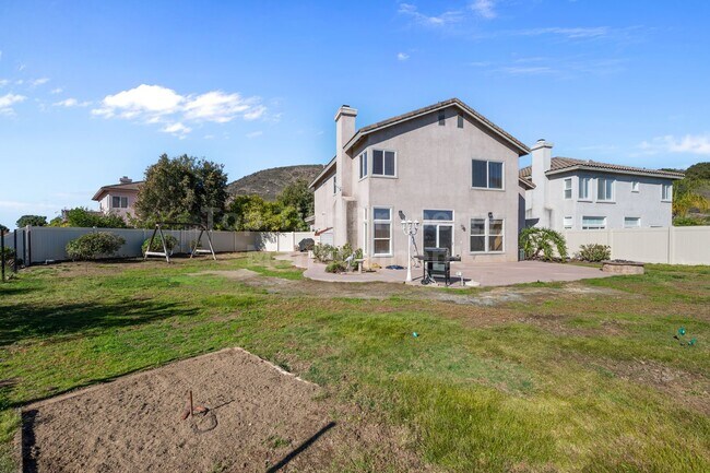 Building Photo - Beautiful 4 bed, 3 bath, 2,726 sqft House in Peaceful San Marcos Neighborhood - Available NOW