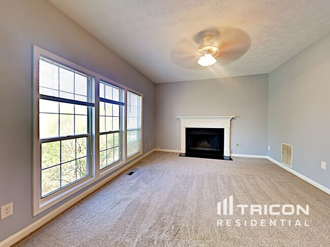 Building Photo - 5186 Hidden Meadow Ct