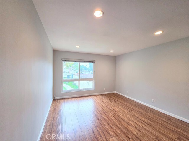 Building Photo - 3701 Country Club Dr