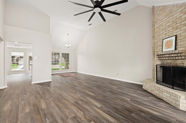 Building Photo - 714 Regency Ct