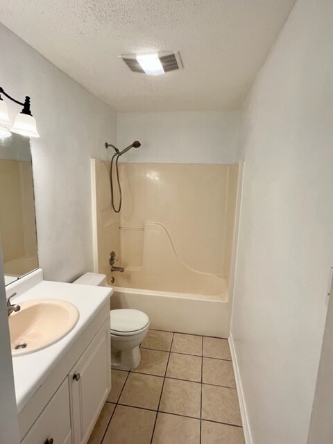 Building Photo - 2532 Misty Meadows Dr