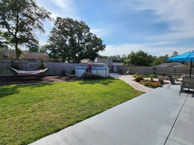 Building Photo - Breathtaking 4/3 Perdido Home, 2,700 sq ft...