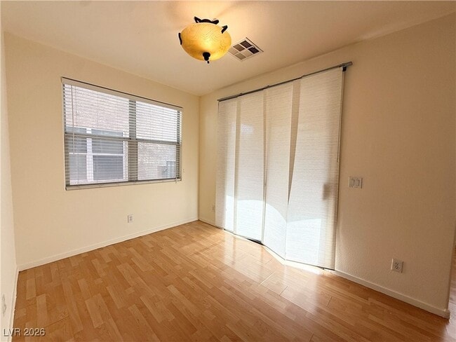 Building Photo - 9623 W Post Rd