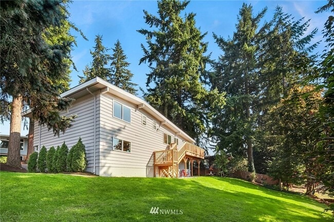 Building Photo - Stylish Mid-Century Modern Retreat | 3BR, ...