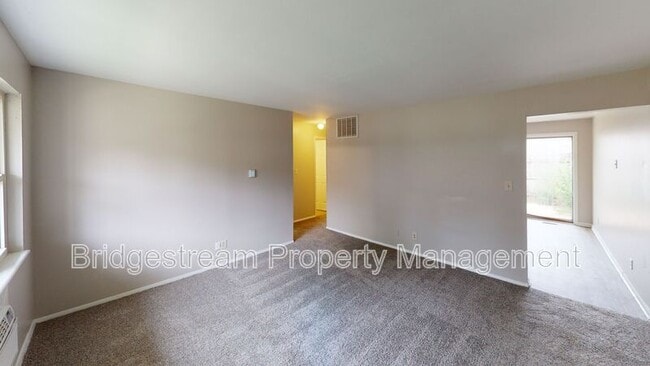 Building Photo - 5444 Misty Ln