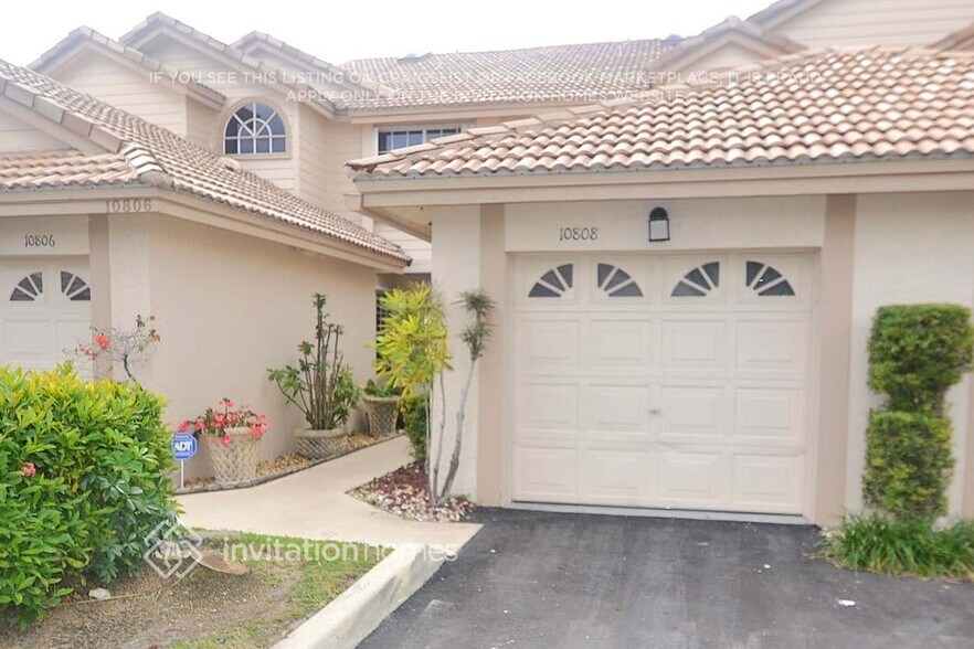 Primary Photo - 10808 Cypress Glen Dr