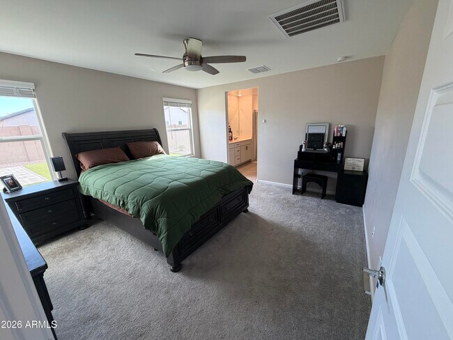 Building Photo - 4605 E Danta St