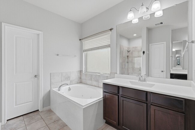 Building Photo - 9217 Silver Back Trail