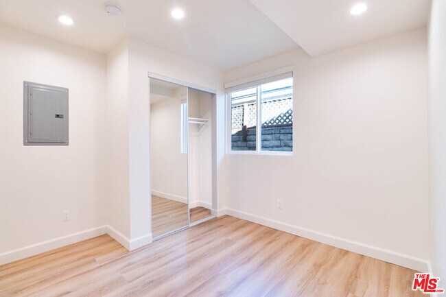 Building Photo - 8326 Beckford Ave