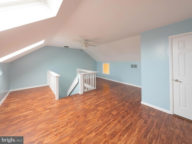 Building Photo - 7 Ingham Way