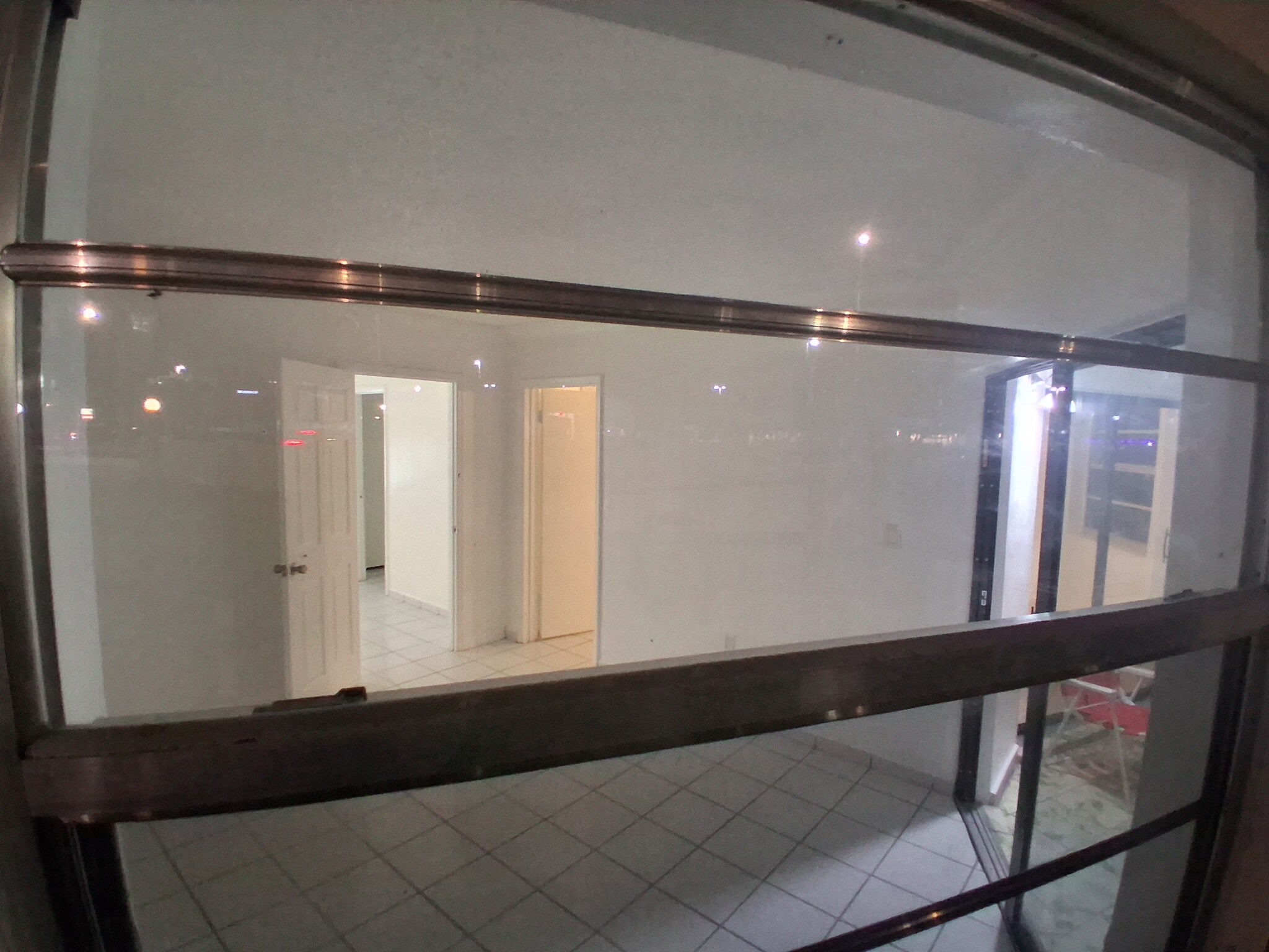 Building Photo - 1605 NE Miami Gardens Dr