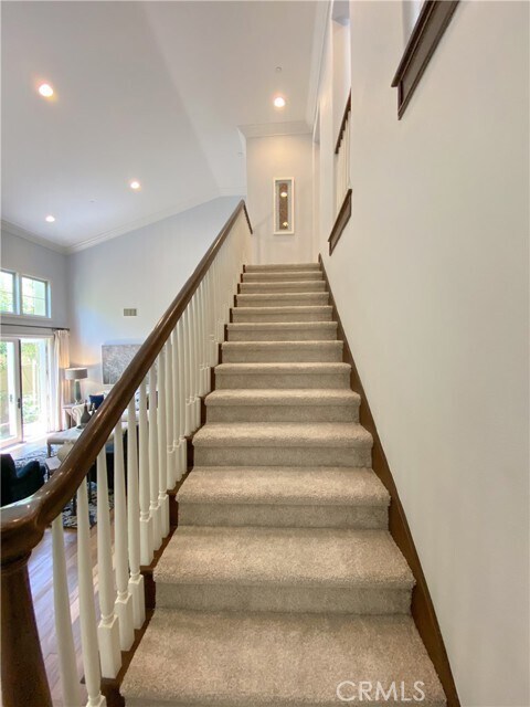 Building Photo - 18 Via Armilla