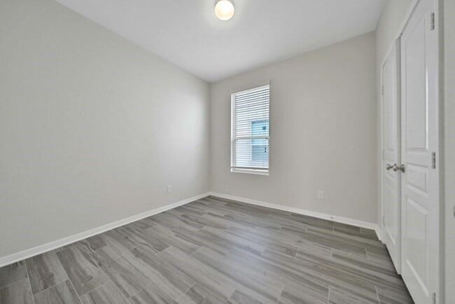 Building Photo - 2619 Skyview Silver Dr