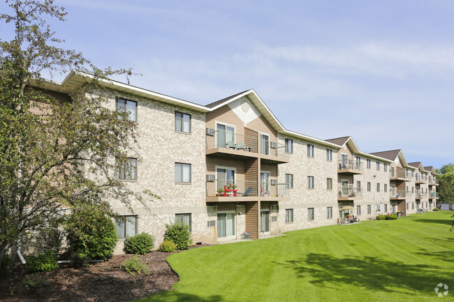 Building Photo - Elmcreek Apartments