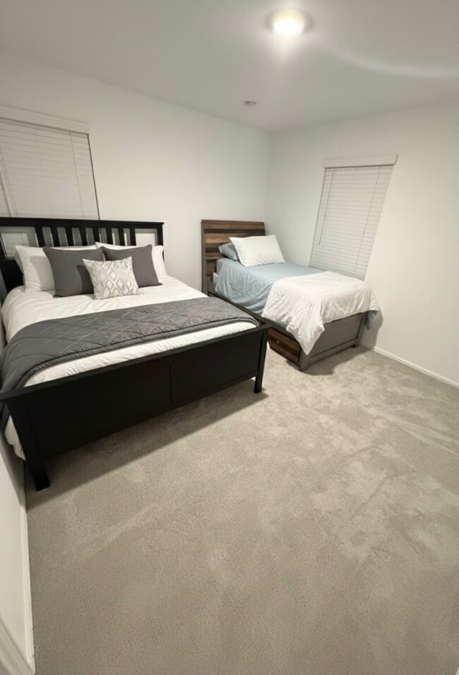 Building Photo - 2225 Still Bend Ln