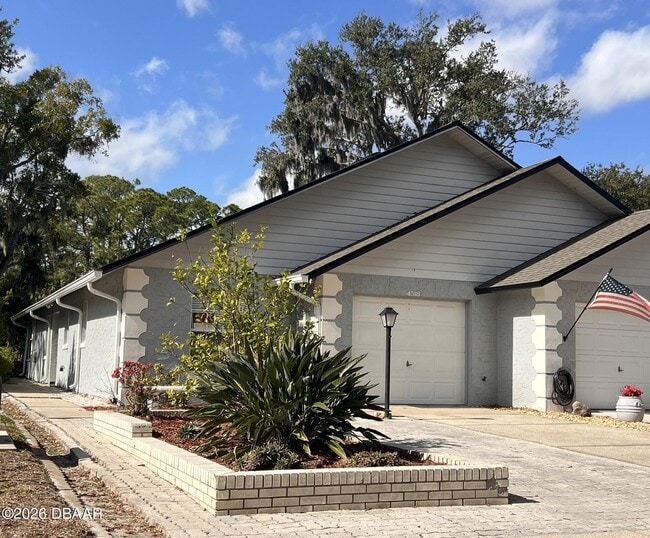 Building Photo - 4518 Alder Dr