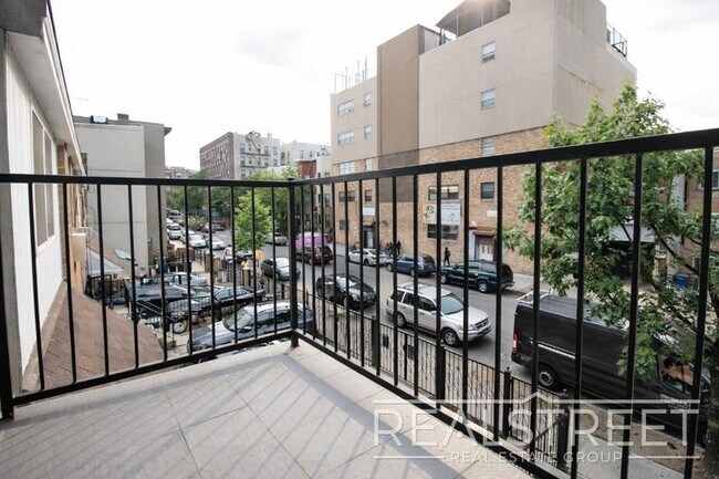 Floorplan - 1178 Gates Ave