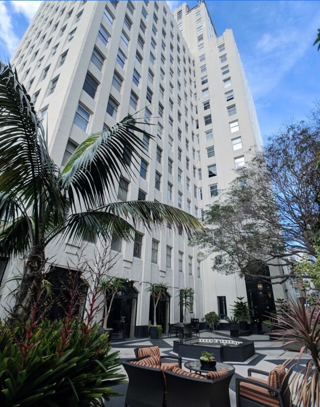 Building Photo - 631 O'Farrell St