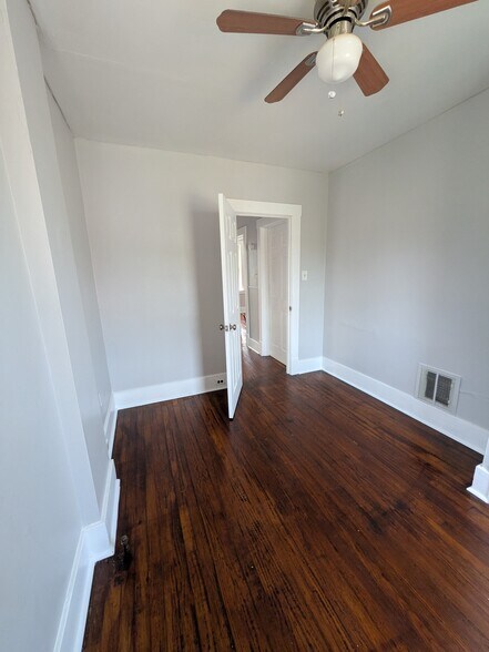 Building Photo - 313 Jacob St