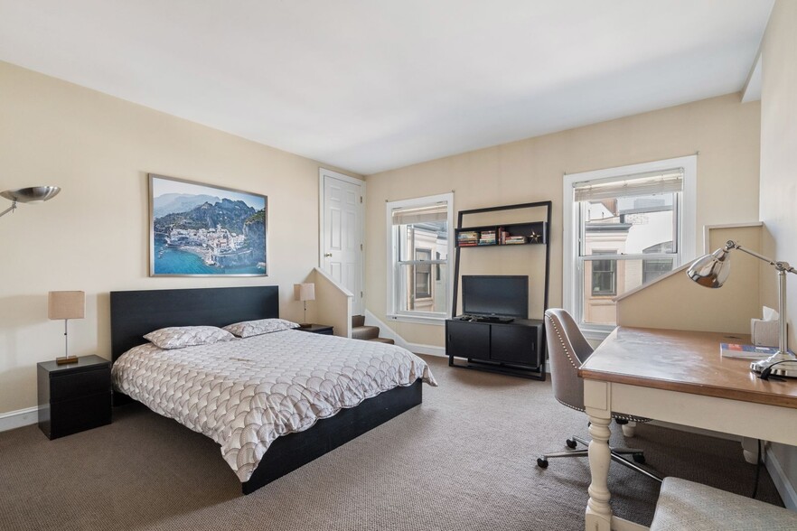 Building Photo - 416 Commonwealth Ave