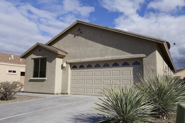 Eastside (Stella and Kolb) 4 bedroom 2 ba... - Eastside (Stella and Kolb) 4 bedroom  2 ba...