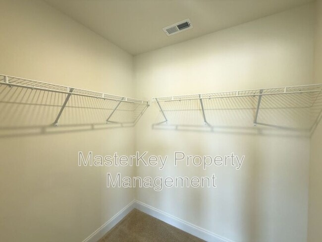 Building Photo - 74 Bloodroot St