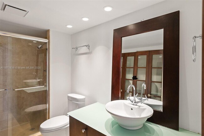 Building Photo - 19707 Turnberry Way