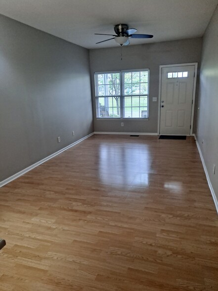 Living Room - 1218 Green Dr