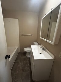 Building Photo - Bonnie Villa Apartments #5