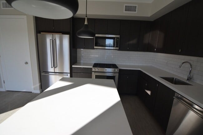 Building Photo - 120 Savin Hill Ave