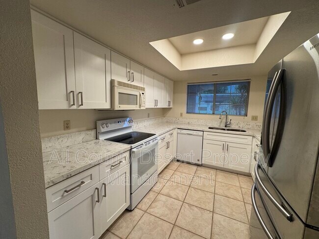 Building Photo - 2701 E Mesquite Ave