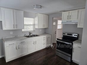 Building Photo - 6131 George Wood Ln W