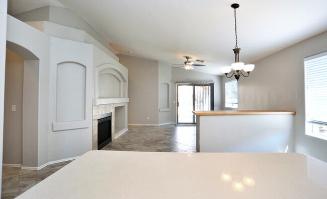 Building Photo - Move-In Ready Home in Dove Mountain