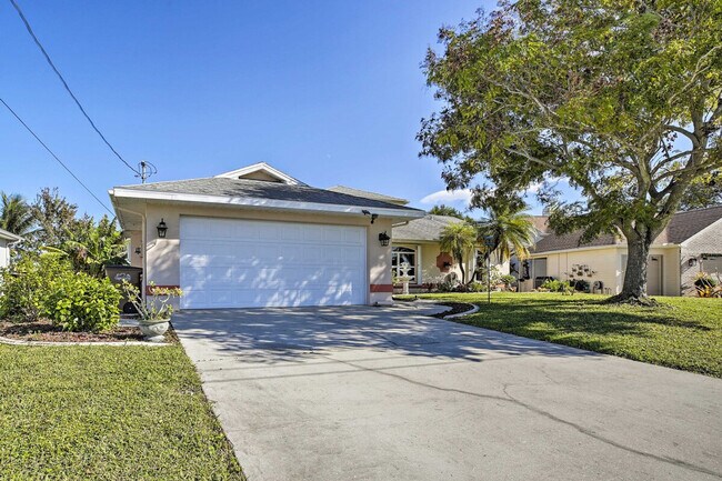 Building Photo - 421 SE 4th Pl