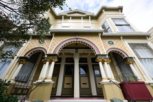 Primary Photo - 772 Oak Street