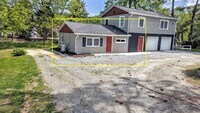 Building Photo - 906 White Pine Dr
