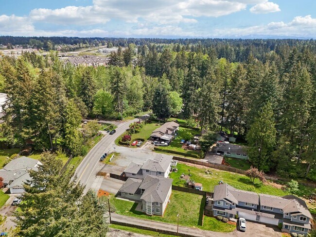 Building Photo - 13411 Meadow Rd