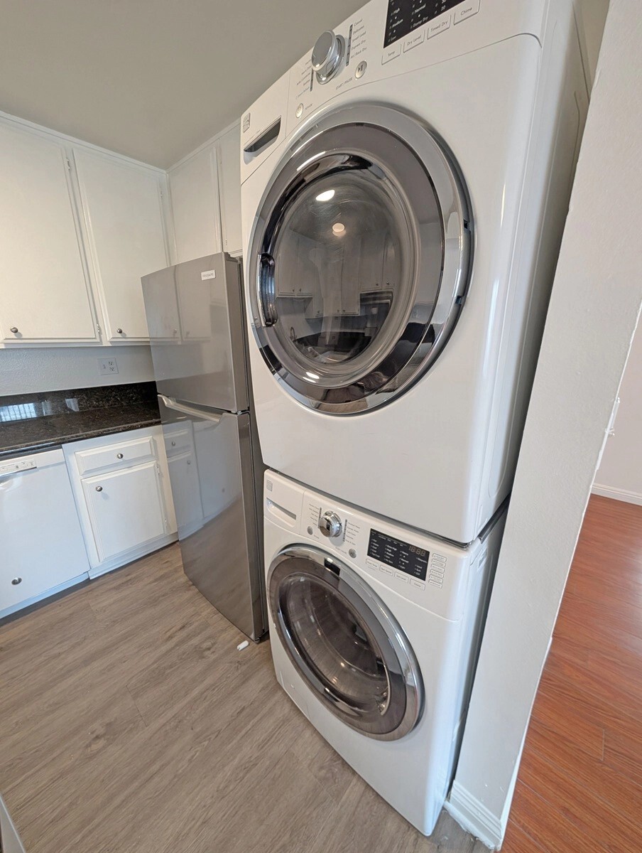 Building Photo - Piedmont