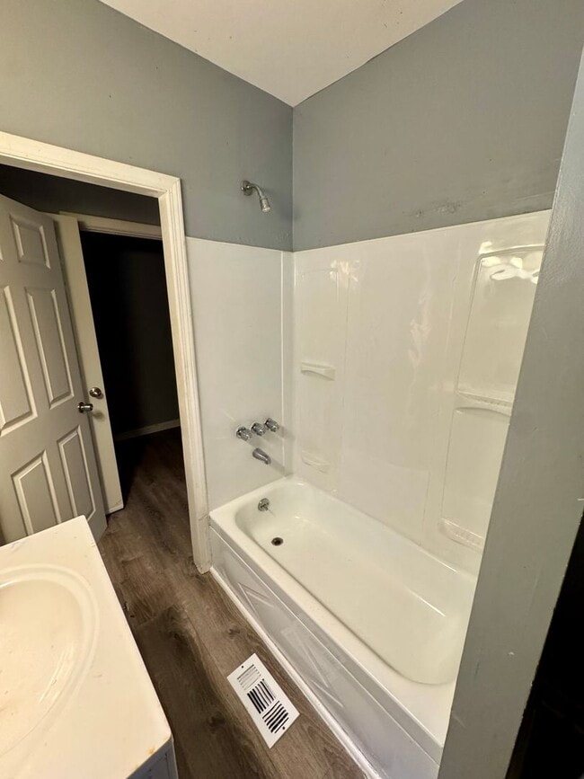 Building Photo - 1141 Brabec St