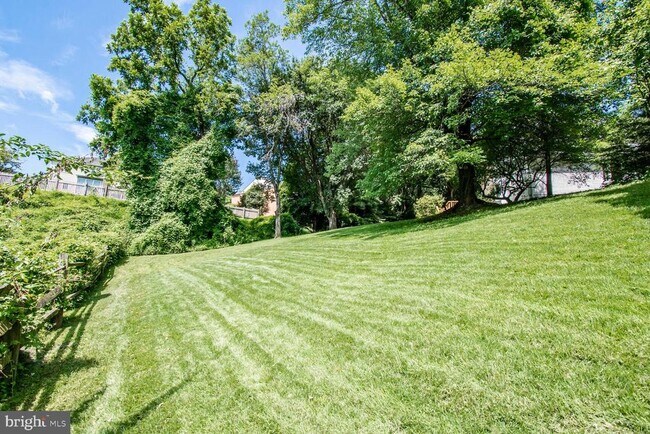 Building Photo - 7701 Zulima Ct