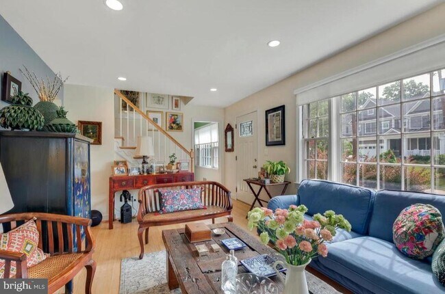 Building Photo - 9504 Milstead Dr