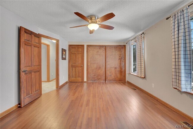 Building Photo - 36 Altair Dr