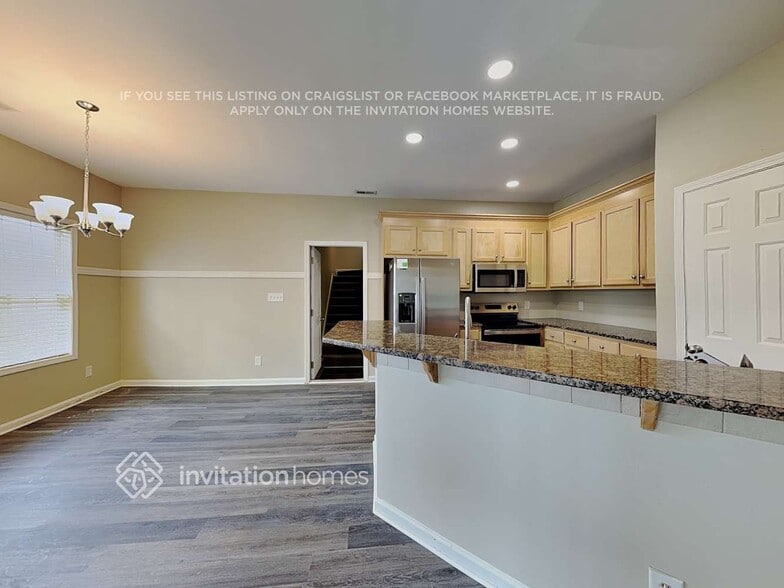 Building Photo - 15020 Woodstar Rd