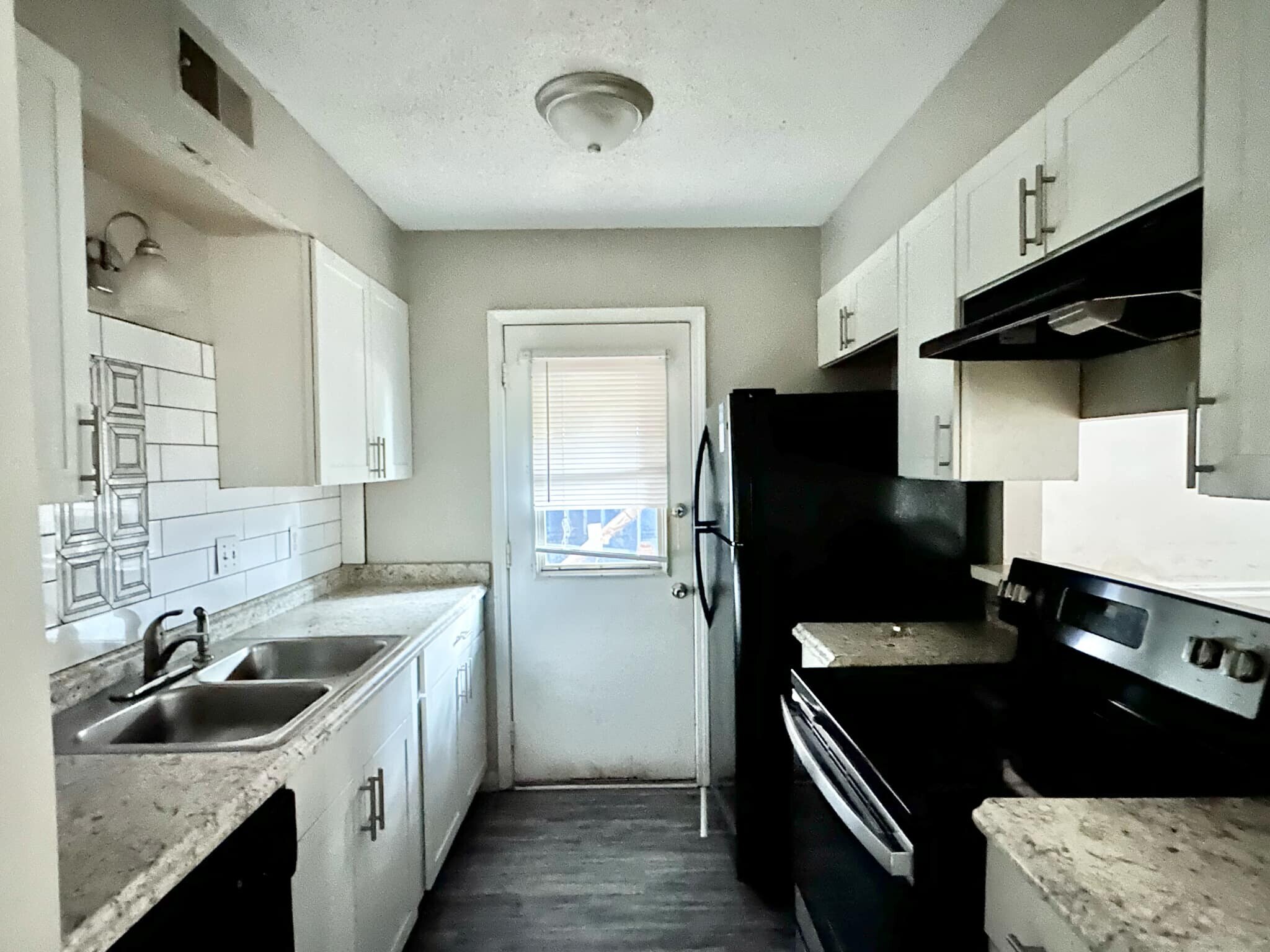 Building Photo - 2067 Goldbrier Ln