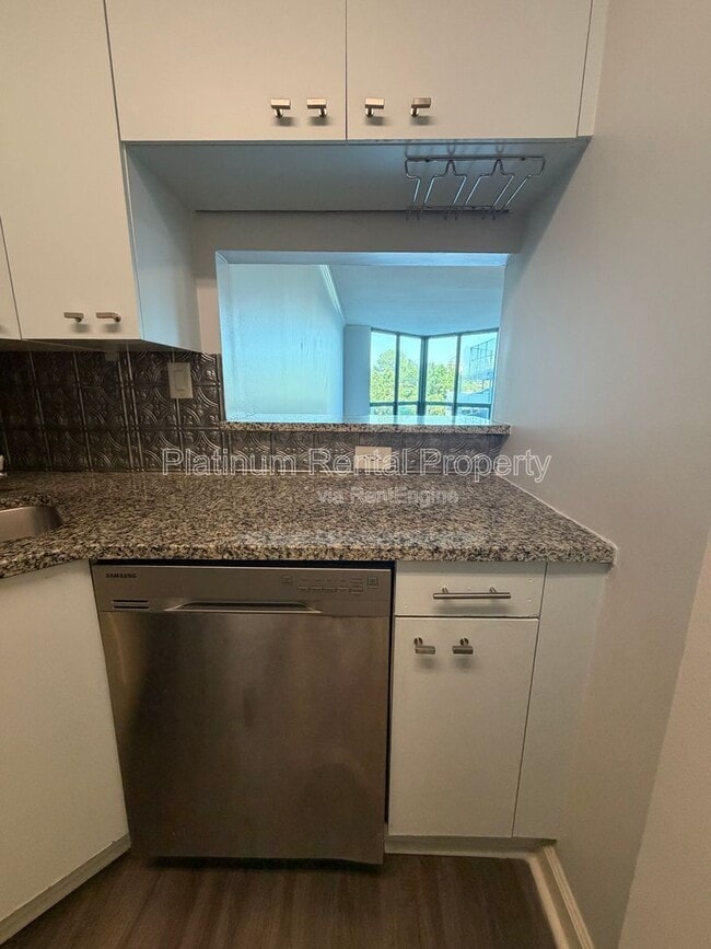 Building Photo - 2870 Pharr Ct S Northwest