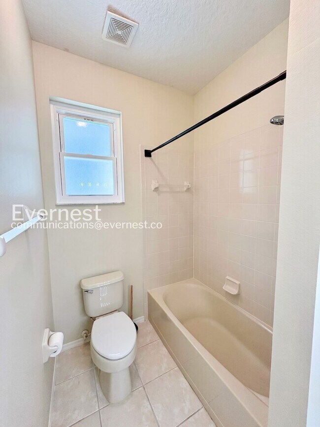 Building Photo - 13829 Sunshowers Cir