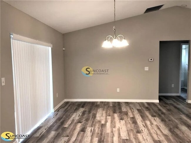 Building Photo - 169 Juniper Way