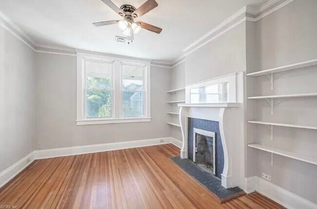 Building Photo - 214 Lucile Ave