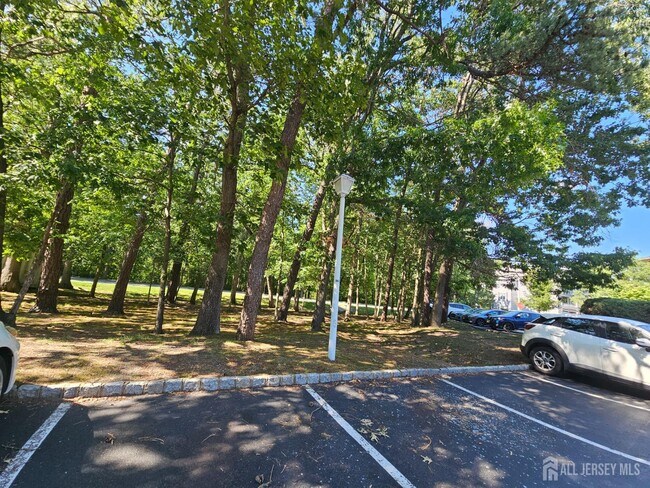 Building Photo - 2809 Ridgefield Ct