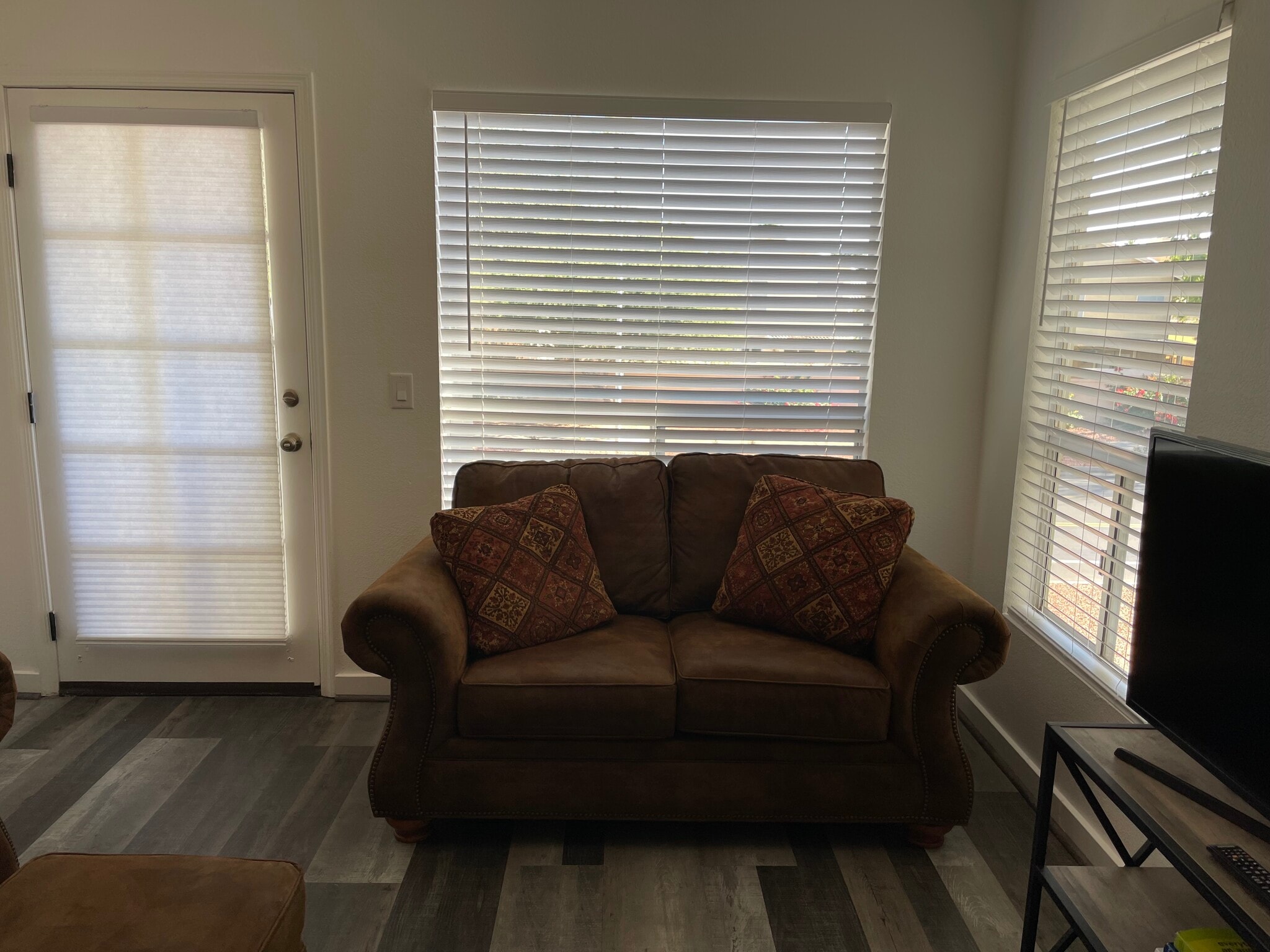 Building Photo - 1825 W Ray Rd